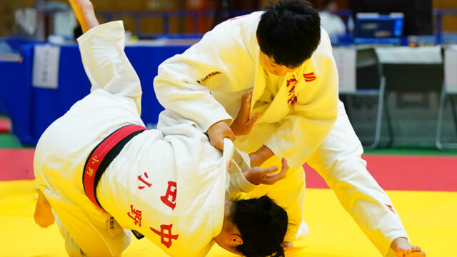 【速報レポート】本命・友田幸葵が「一本」連発で初優勝、決勝は田中ひかりとの激戦を制す／第55回全国中学校柔道大会・女子70kg級