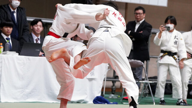 【ニュース】比叡山高強し、無失点で優勝飾る／第41回若潮杯武道大会・女子