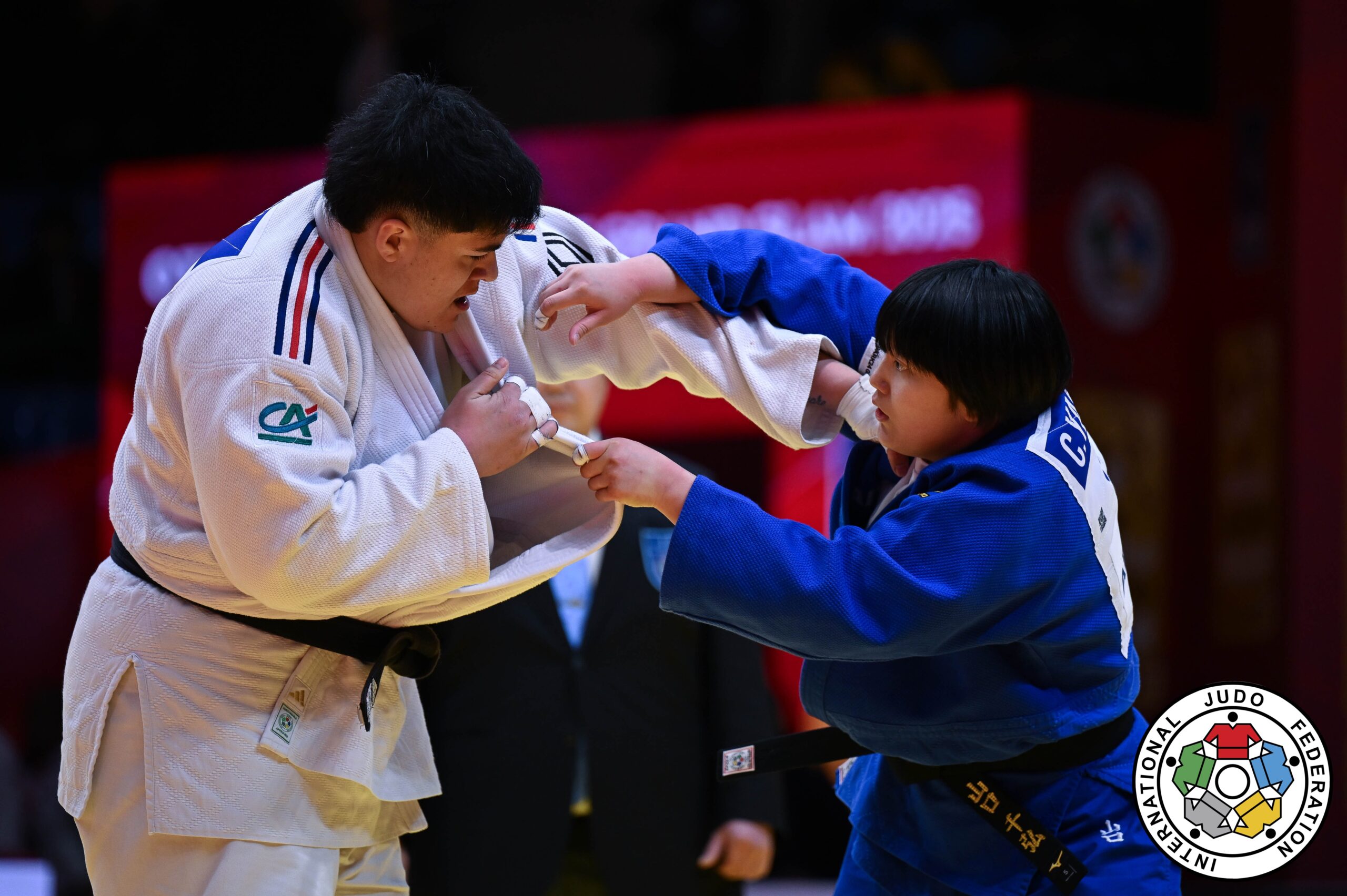 速報レポート】中国勢が2階級を制覇、山口千弘はトロフア破る殊勲も