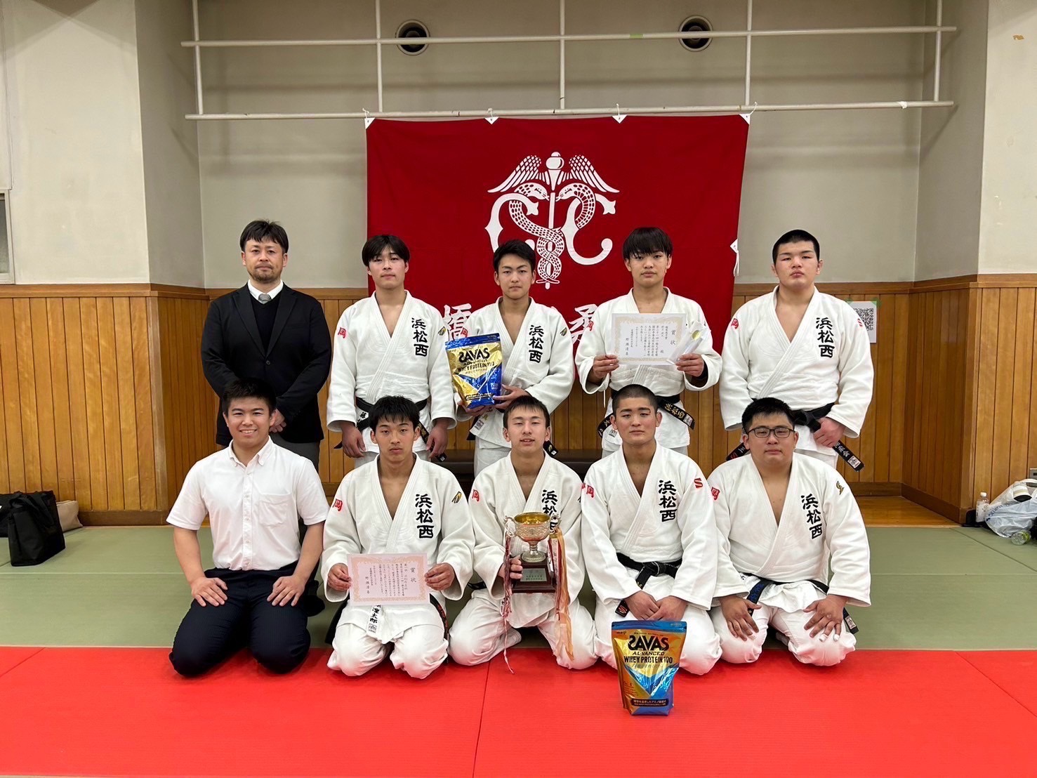 【レポート】「進学校の金鷲旗」は文武両道杯に続いて、浜松西高が優勝／第31回一橋大学有備館杯争奪高校生招待柔道大会(寄稿) | eJudo