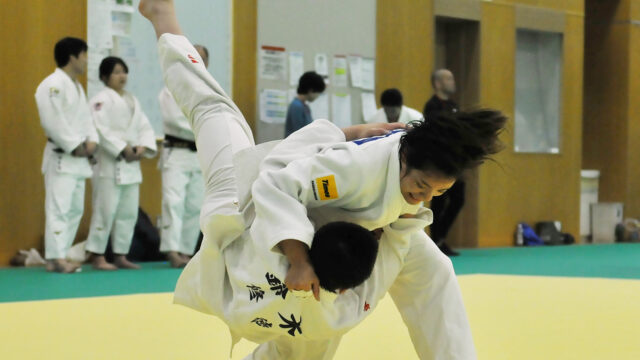 【ニュース】女子日本代表が強化合宿公開、世界選手権にらむ阿部詩「『一本』取る柔道を」
