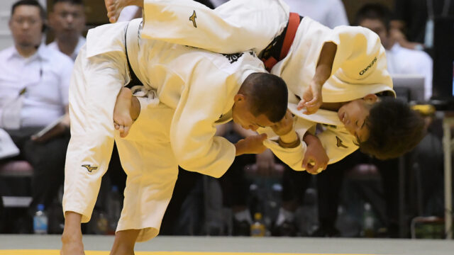 【ニュース】60kg級は選抜王者・近藤隼斗が優勝、81kg級は釘丸将太が連覇果たす／第55回全日本実業柔道個人選手権大会 最終日