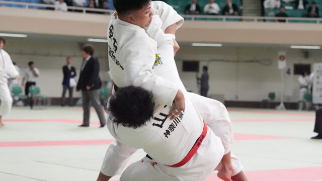 【ニュース】決勝は大将戦で逆転の「一本」、大阪府警察が7年ぶりの優勝飾る／令和7年度全国警察柔道大会(第74回)