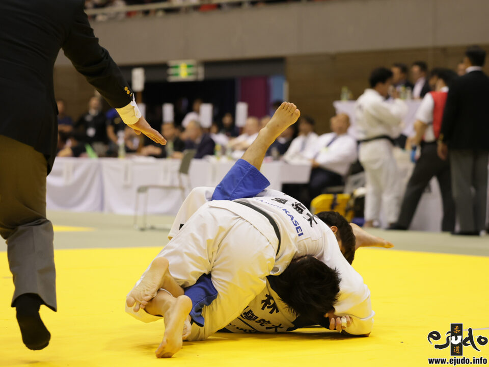 天野開斗○腕挫脚固(2:02)△林建成