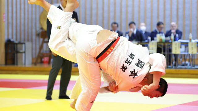 【ニュース】櫻井翼がオール「一本」で最重量級制覇　100kg級は酒井涼斗、66kg級は杉野良磨が強さ見せつける／第3回関東高等学校選抜柔道大会 男子7階級