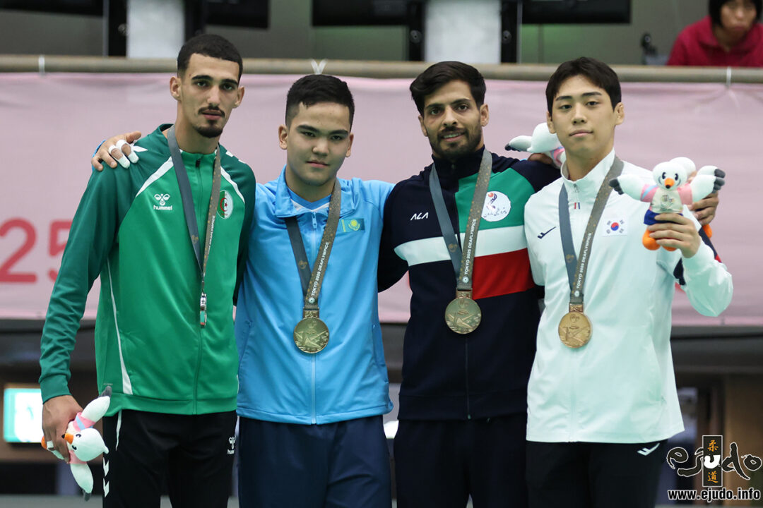 66kg級メダリスト。左から準優勝のアブデラフマン・ブヒデル、優勝したグラマ・ハムゼ、3位のアリ・サラフシュル=ゴル=ハニとイ・ジュホ。