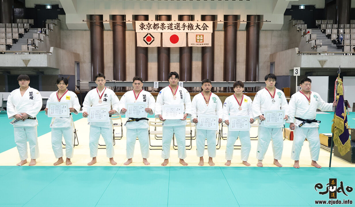 本戦進出者。左から中村雄太、増山香補、新井道大、太田彪雅、木元拓人、山田伊織、田嶋剛希、一色勇輝、影浦心。