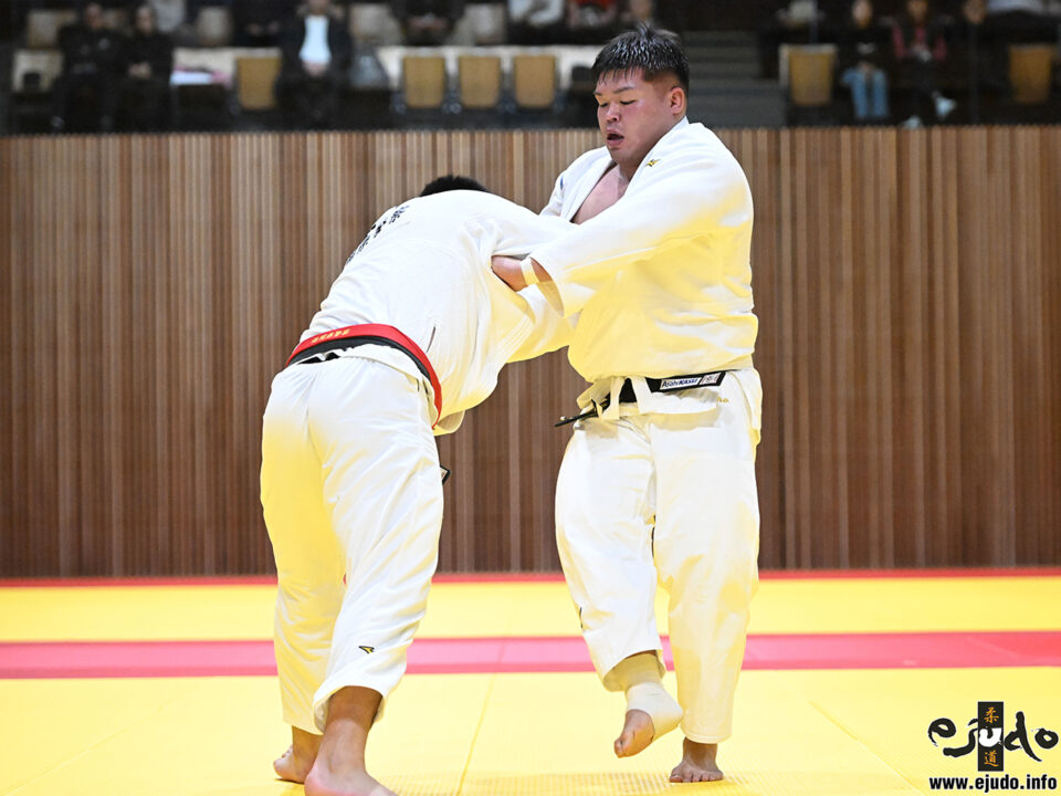 決勝を戦う羽田野竜輝