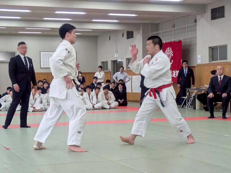 エース対決となった福井―高橋の熱戦