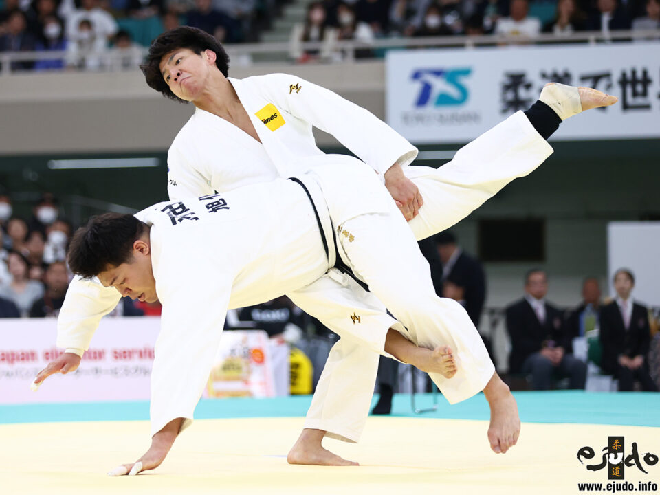 武岡毅(推薦・パーク24)○優勢[僅差3-0]△羽田野竜輝(九州・旭化成)