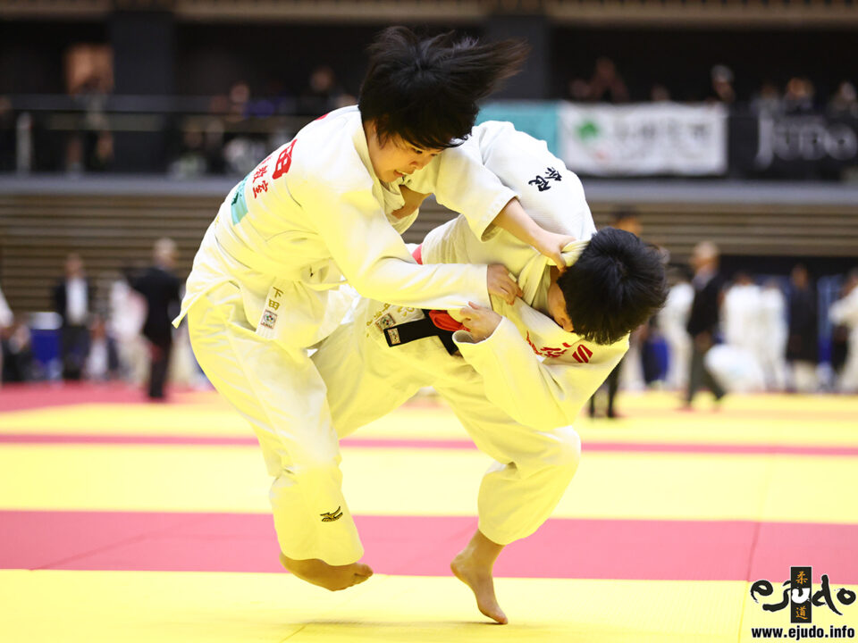 第1試合の伊勢崎柔道教室戦、五條東・中條めいが内股「技あり」。