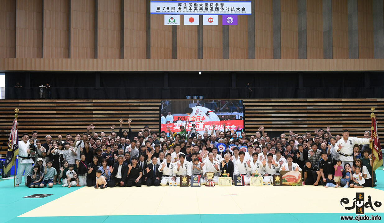 5連覇達成の旭化成チーム
