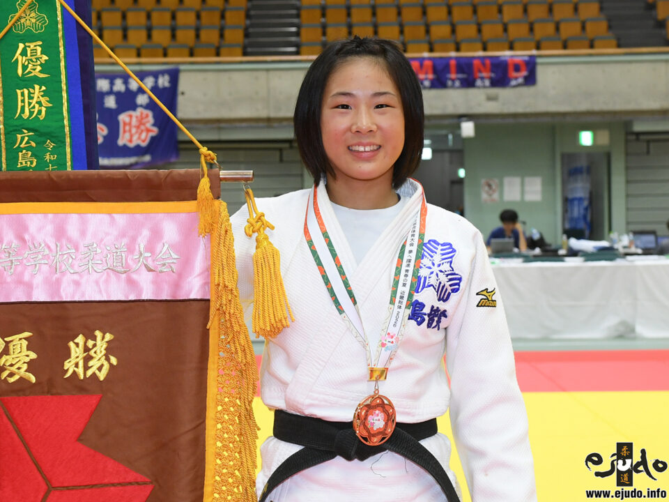 富田伊央莉