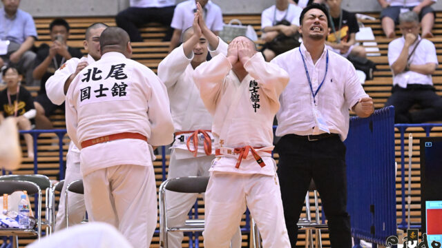【ニュース】国士舘が5年ぶりの優勝、決勝で東海大相模にリベンジ／第57回全国中学校柔道大会 男子団体戦