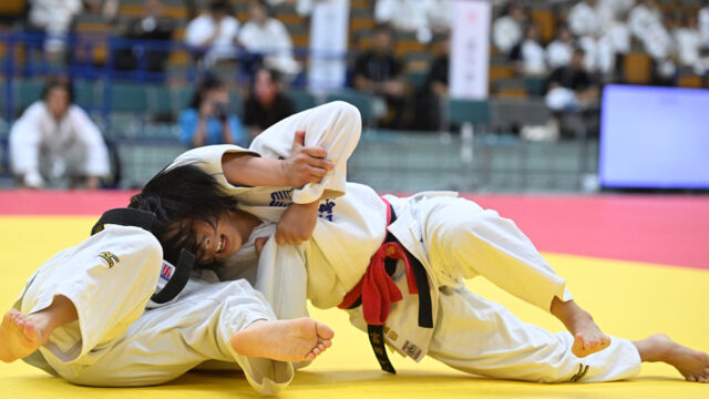 【レポート】富田伊央莉が全試合一本勝ちで「夏・春・夏」の3連覇、決勝は三度目の挑戦で決勝進出を果たした植田こころを退ける／第75回インターハイ柔道競技 女子48kg級