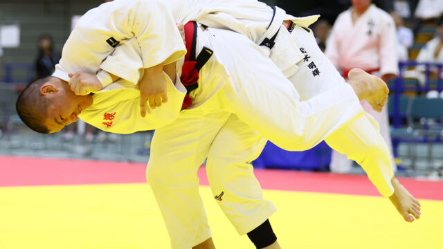 【レポート】２年生・大野凱吏が初タイトル、決勝は強豪連破の茂木明輝を豪快「一本」で下す／第75回インターハイ柔道競技 男子90kg級