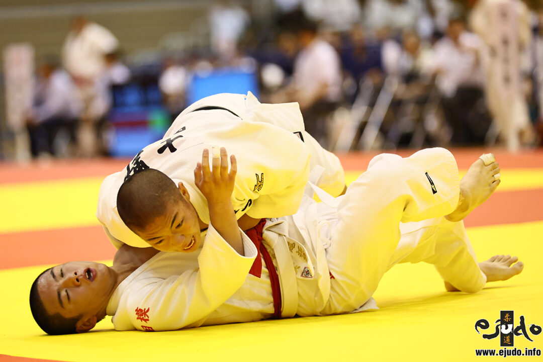 【準々決勝】吉野七斗○GS技あり・小外刈(GS1:00)△﨑尾拓実(神奈川・東海大相模高中等部)